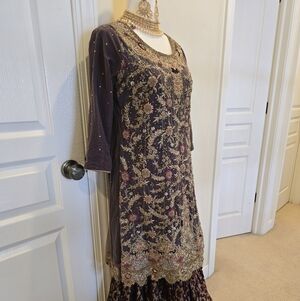 Luxury Pakistani Formal Gharara Suit – Heavy Embroidery & Delicate Handwork